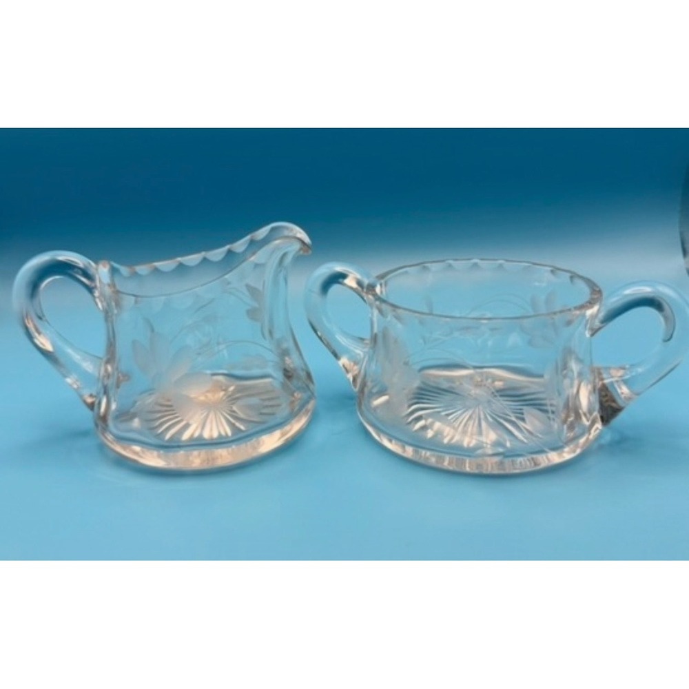 Vintage Etched Glass Creamer and Sugar Bowl Set Manganese Glow Starburst Base - Picture 1 of 5